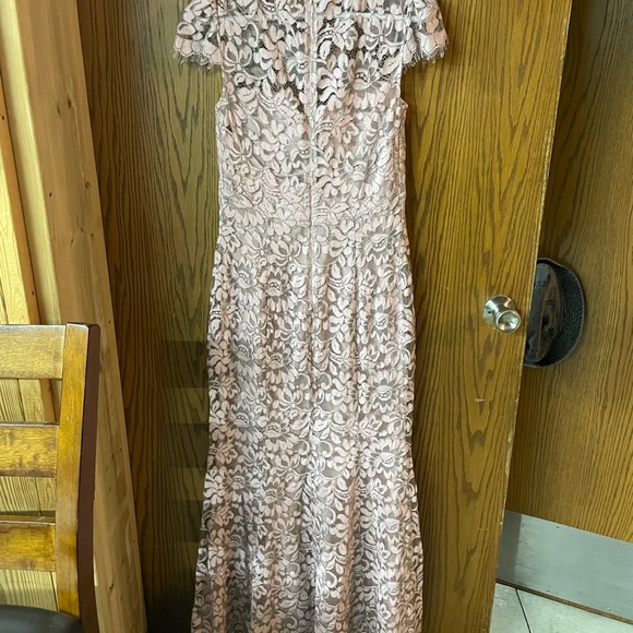Dress - Picture 2 of 5